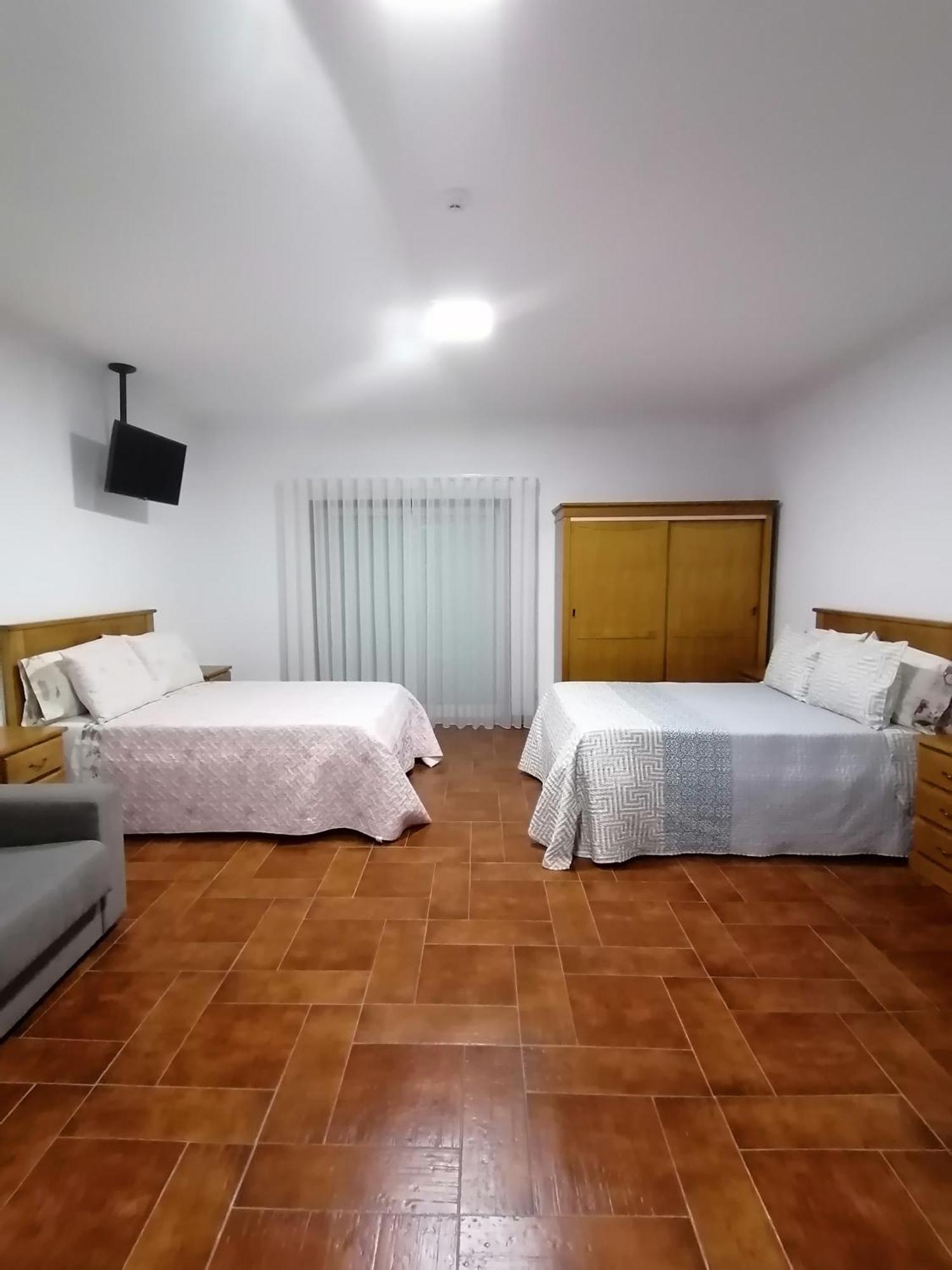 Hostel Encostas Do Douro Marco de Canavezes المظهر الخارجي الصورة