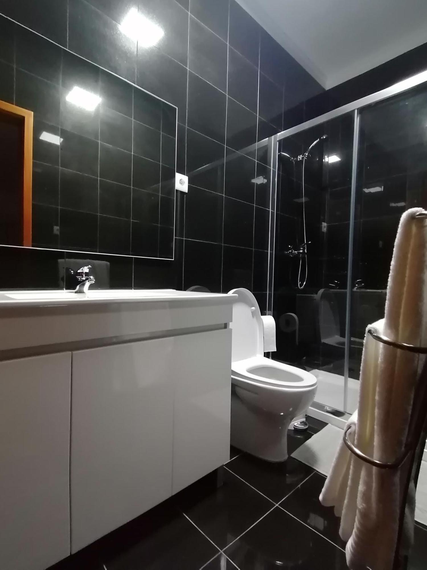 Hostel Encostas Do Douro Marco de Canavezes الغرفة الصورة